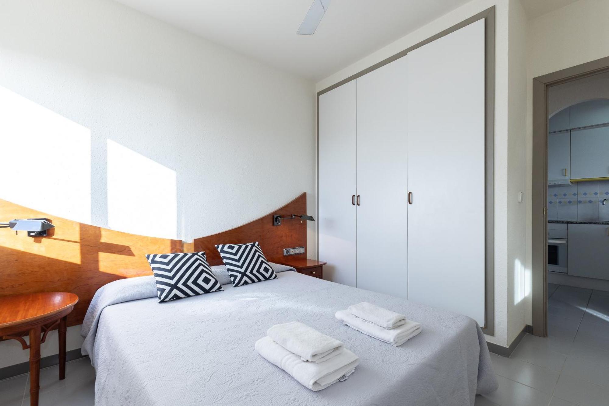 Golf St Jordi 2 Planet Costa Dorada Apartment กัมบริลส์ ภายนอก รูปภาพ